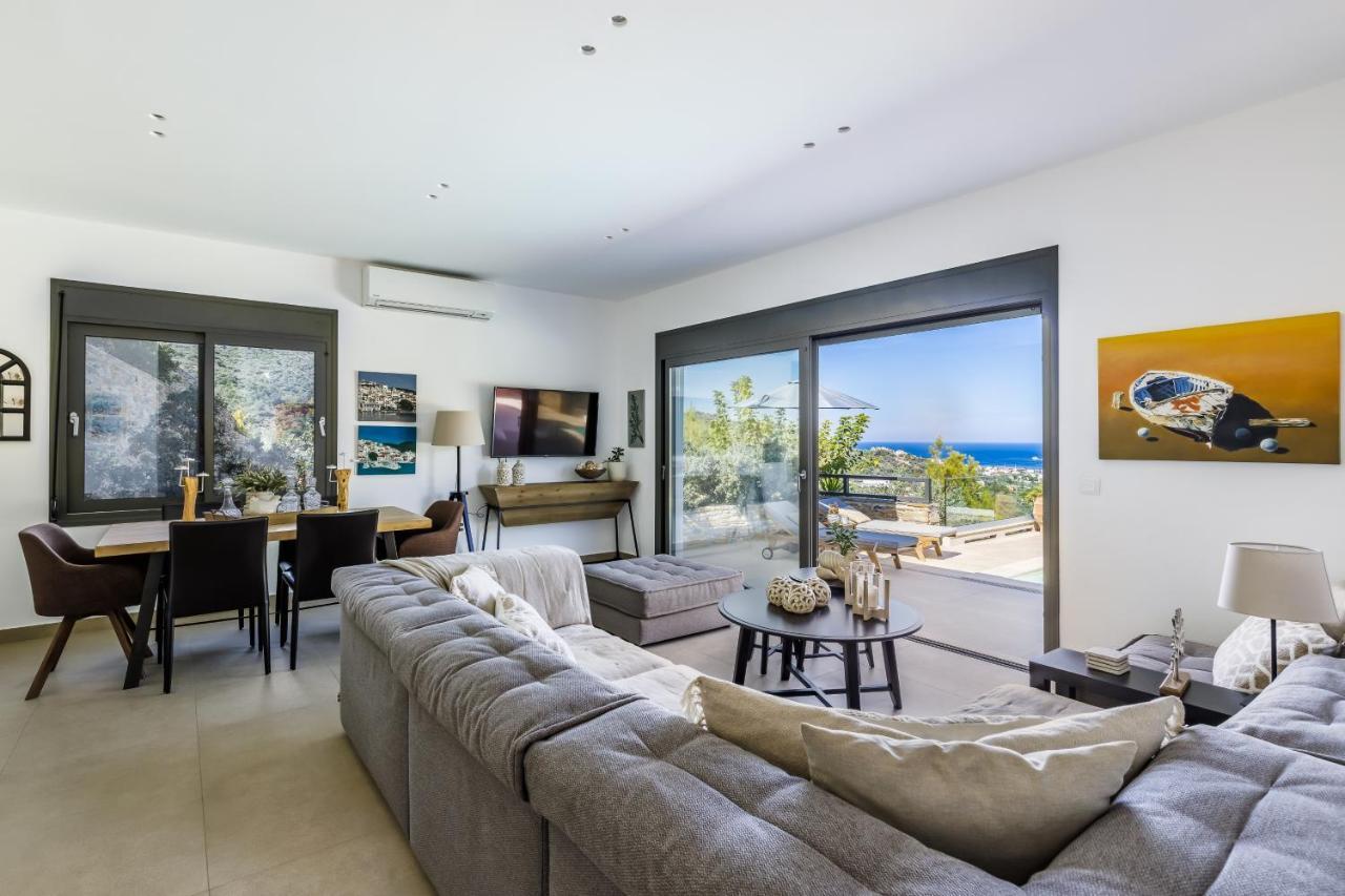 סקופלוס טאון Villa Politimi Luxury Retreat מראה חיצוני תמונה